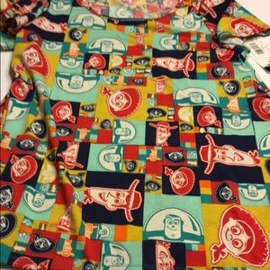 🎊🎊Lularoe Classic T